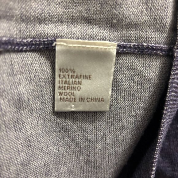 Peter Millar Mens V Neck Italian Merino Wool Sweater Large - Picture 7 of 7